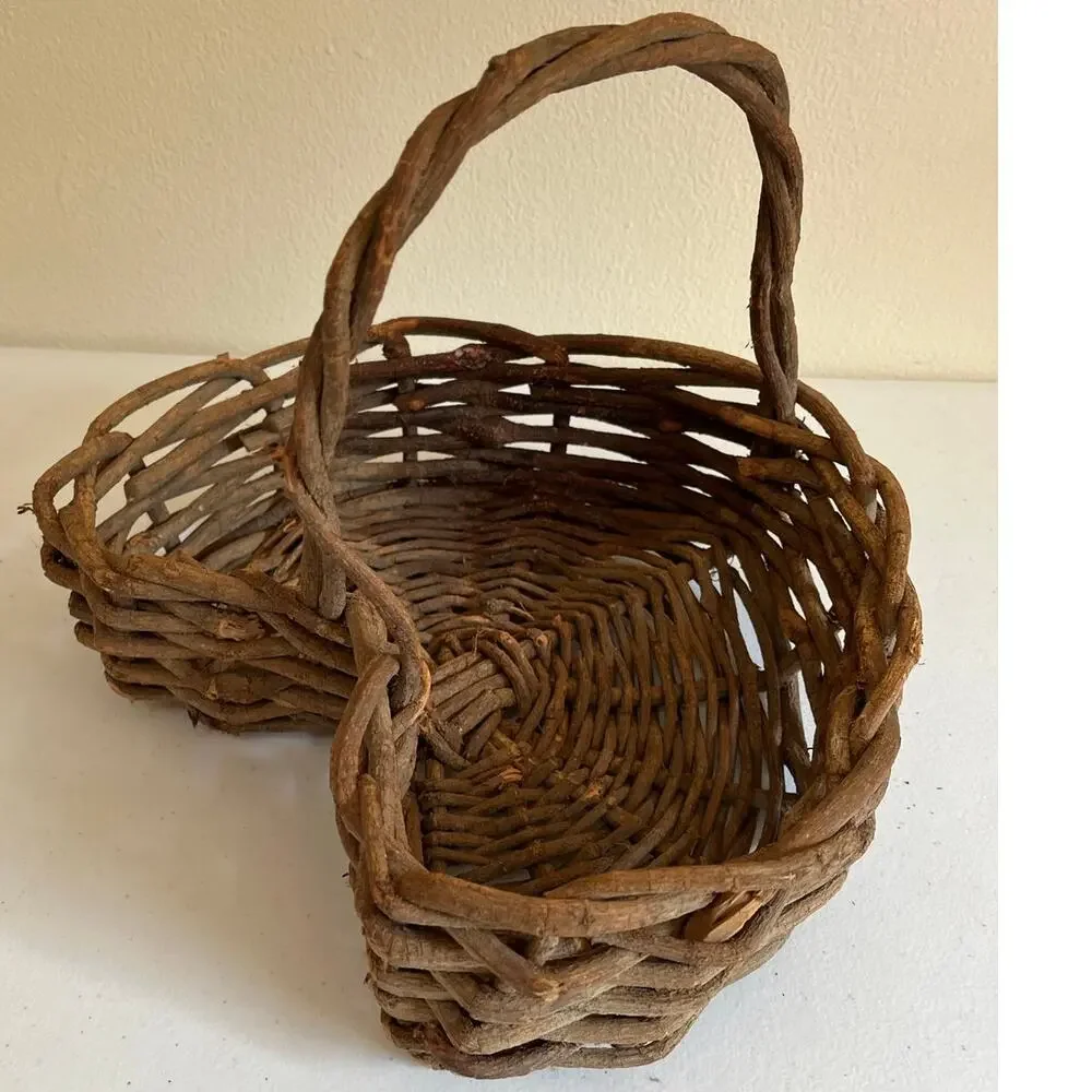 Vintage Rustic Heart Shaped Twig Wicker Basket Romantic Love Cottagecore Granny